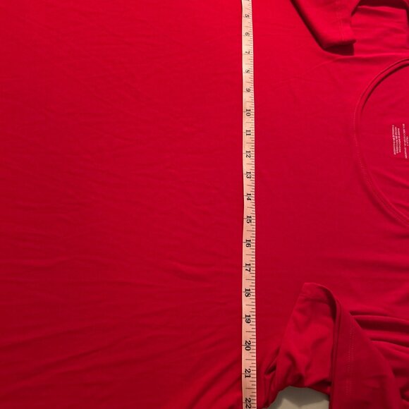 Chico's The Ultimate Short Sleeve Red Tee with a Scoop Neck Size 2 - Picture 4 of 5